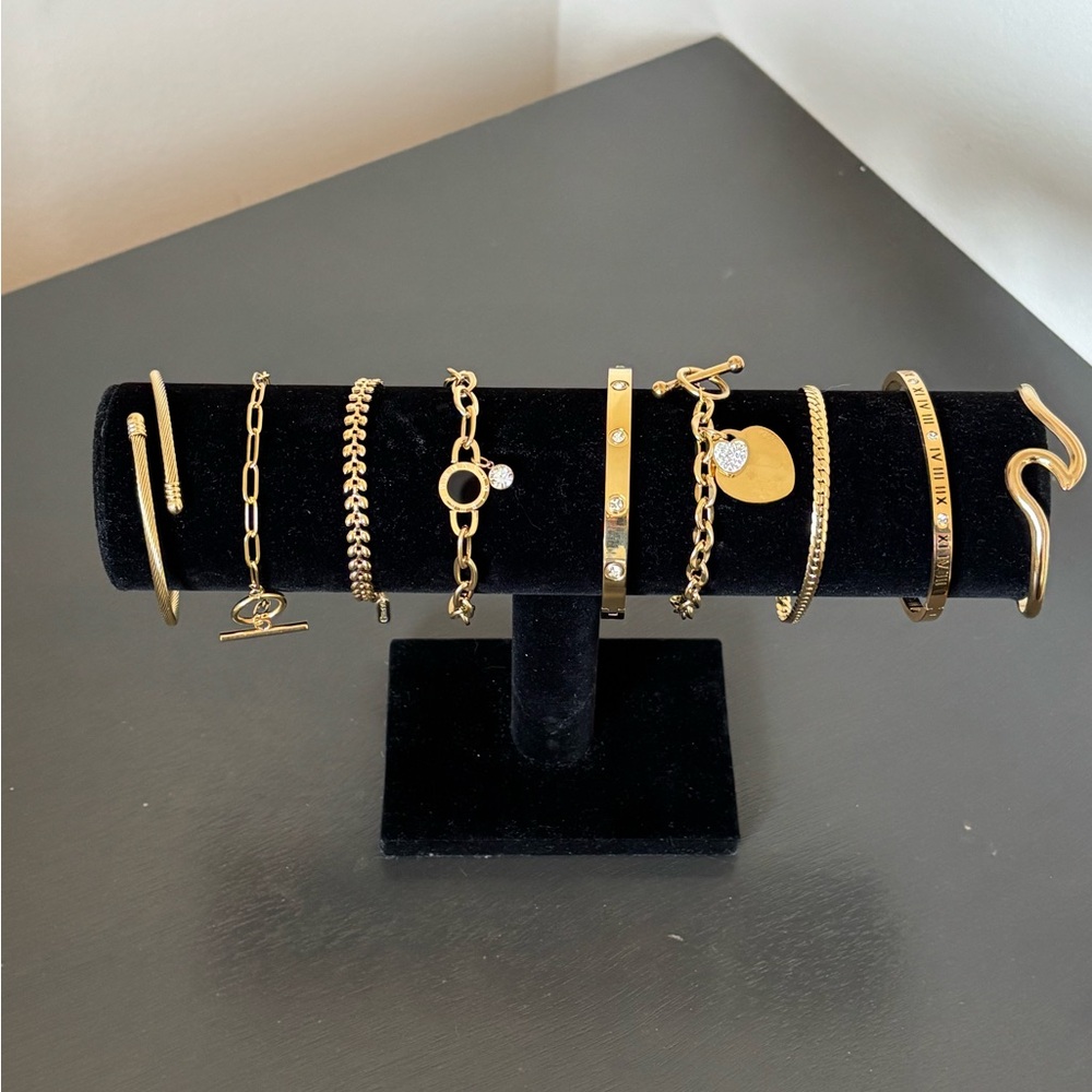 Elegant Gold Bracelet $50/piece